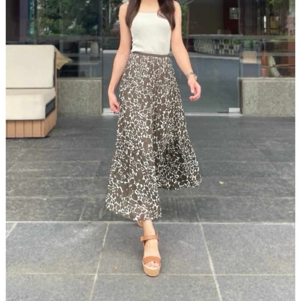 Uniqlo Chiffon Tiered Skirt Printed Olive Pleated Maxi Midi Elastic Waist L - Picture 10 of 10